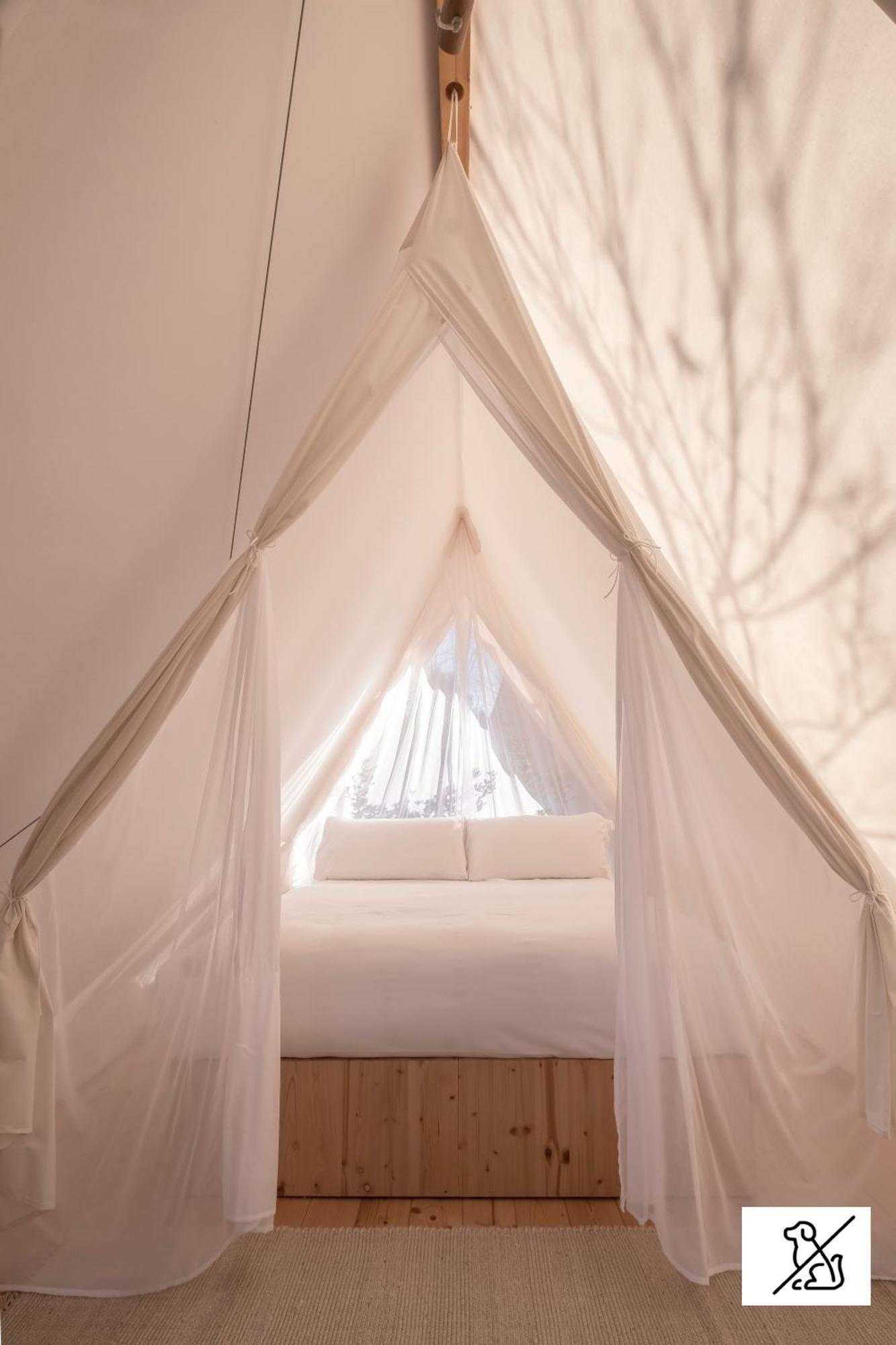 Wecamp Cala Montgo Hotel L' Escala Екстериор снимка